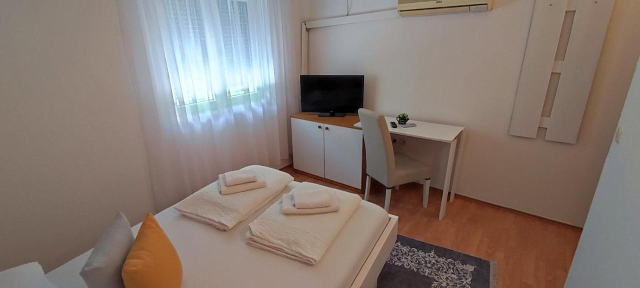 Villa Monera Apartments & Rooms & Free Garage Mostar Esterno foto