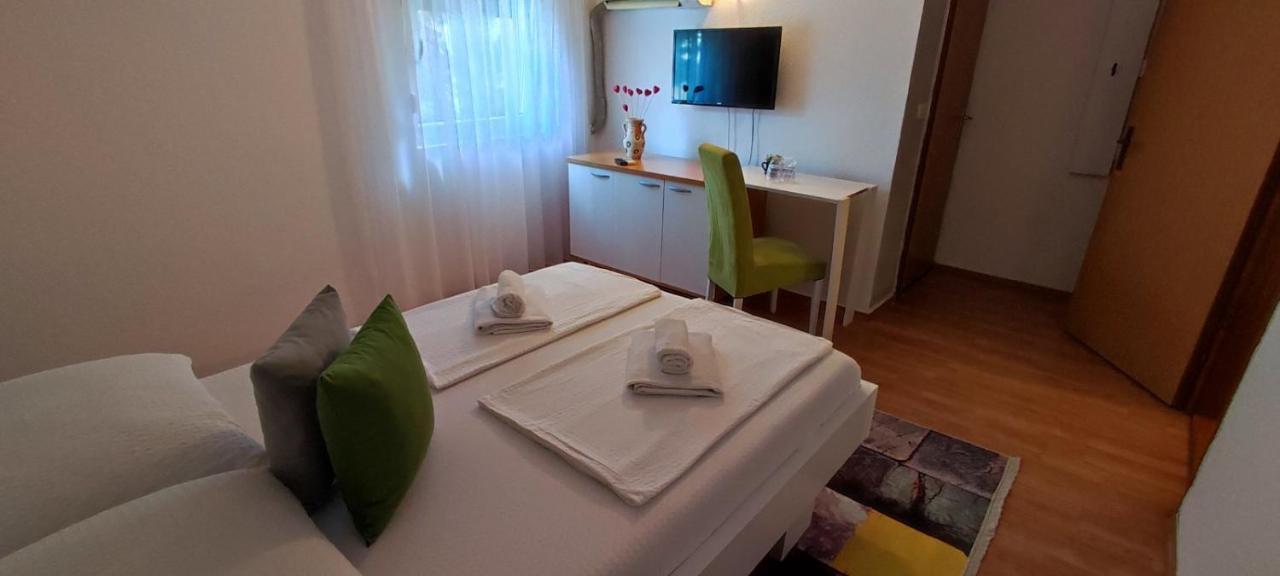 Villa Monera Apartments & Rooms & Free Garage Mostar Esterno foto