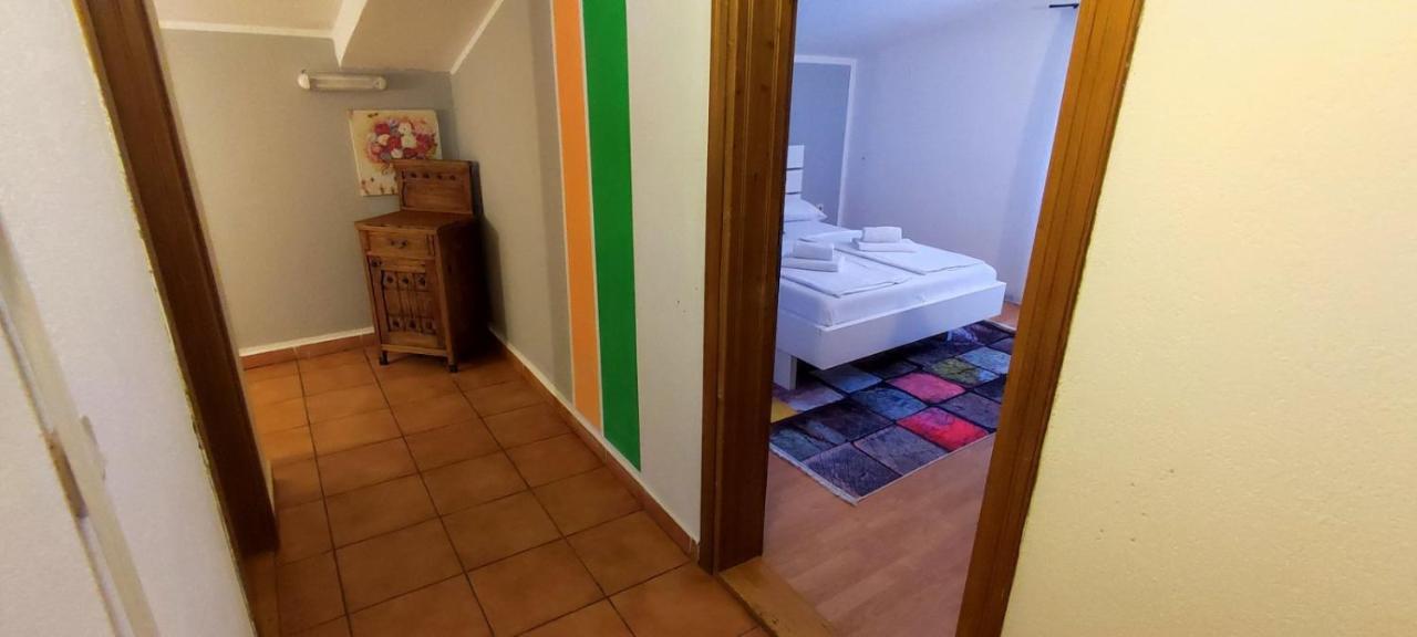 Villa Monera Apartments & Rooms & Free Garage Mostar Esterno foto