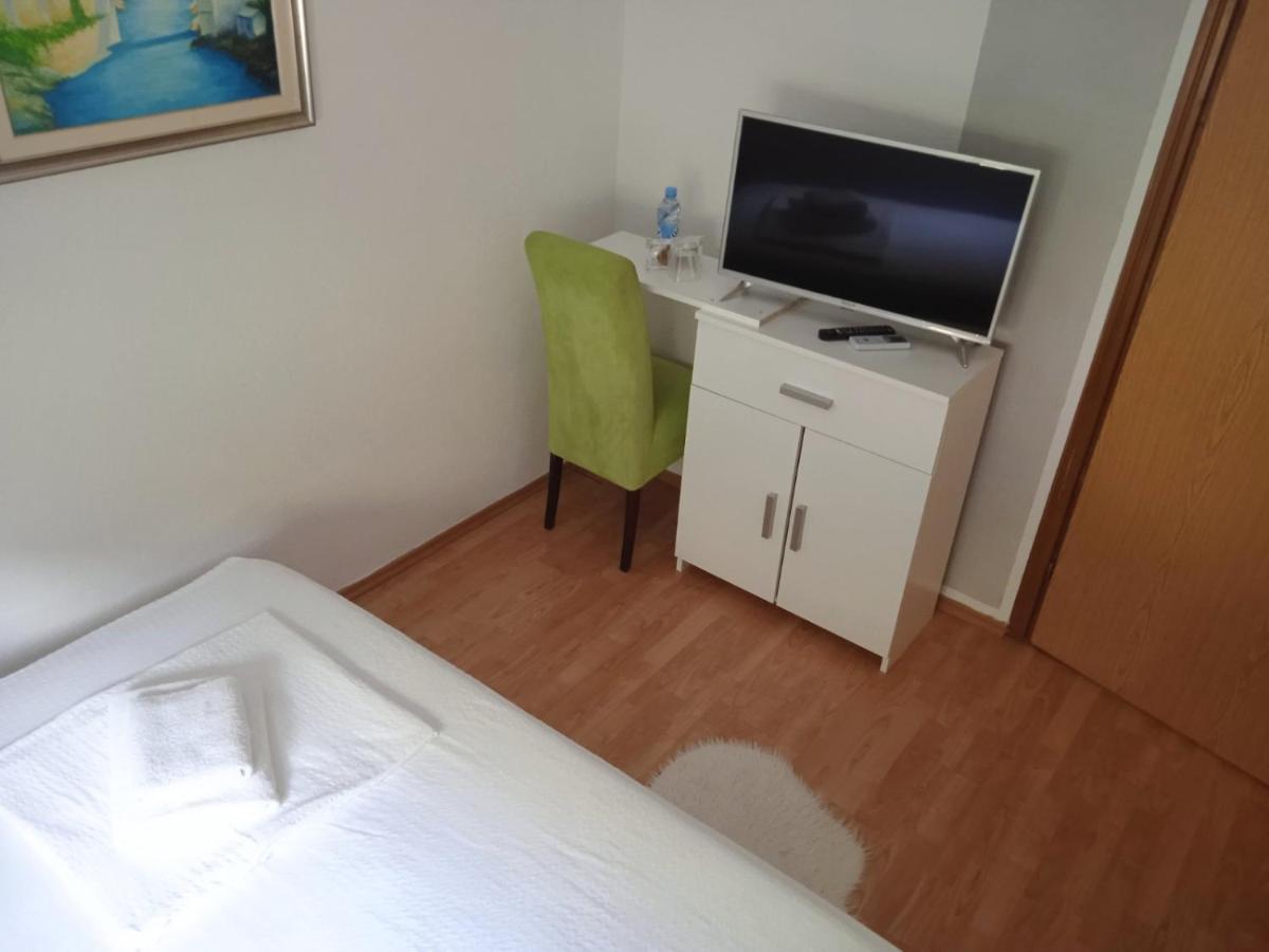 Villa Monera Apartments & Rooms & Free Garage Mostar Esterno foto